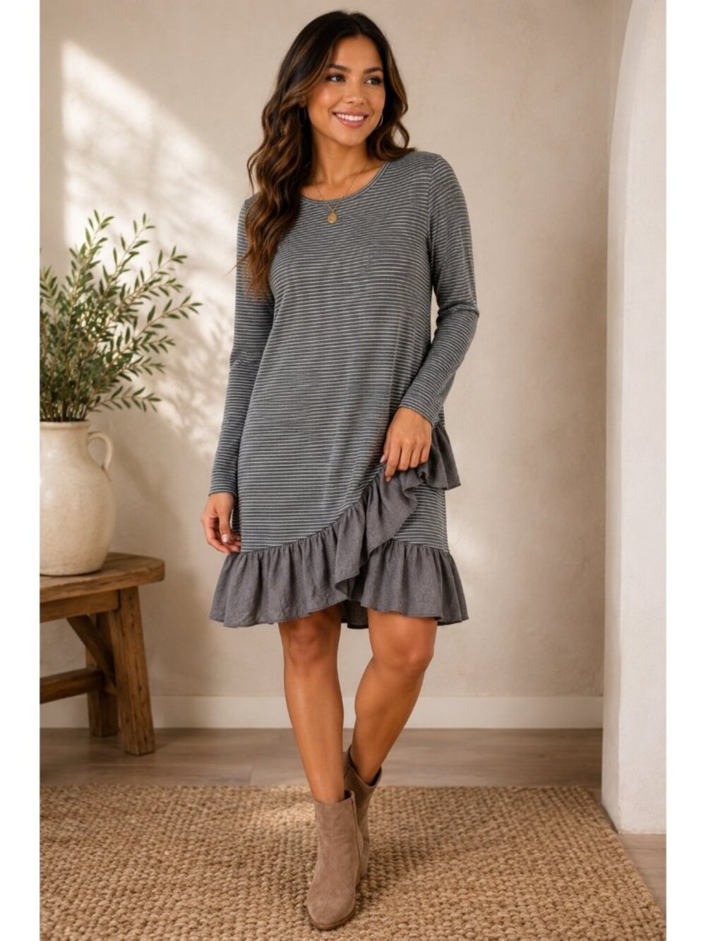 Doe & Rae Gray Striped Ruffle Hem Tunic Dress Women Medium Casual Boho Soft